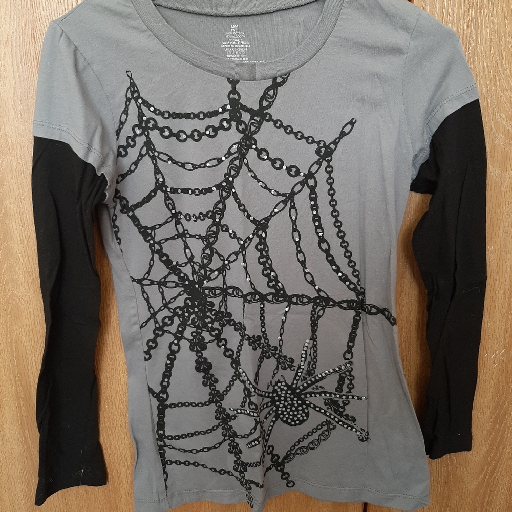 No Boundaries Spider Web Halloween long sleeve tee juniors M